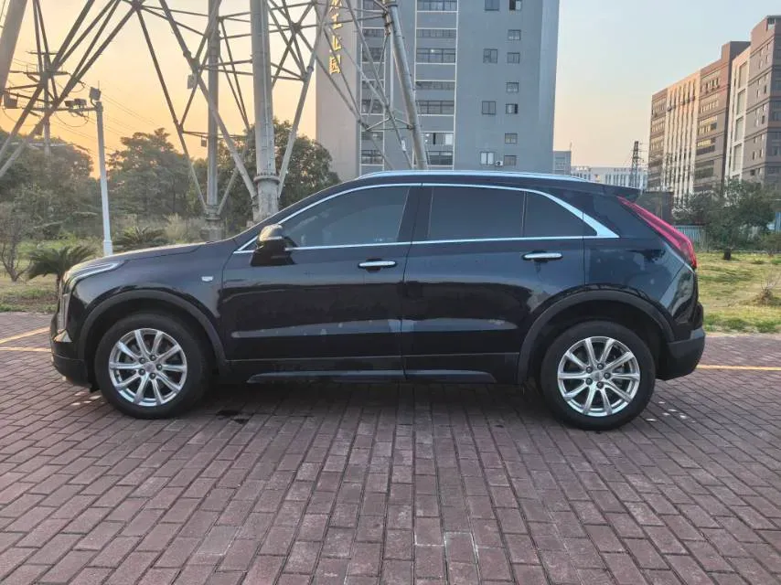 2021 Cadillac XT4 2.0T 237HP L4 9AT,autocango,china used car exporter,china ev exporter,chinese used car exporter,chinese used ev exporter