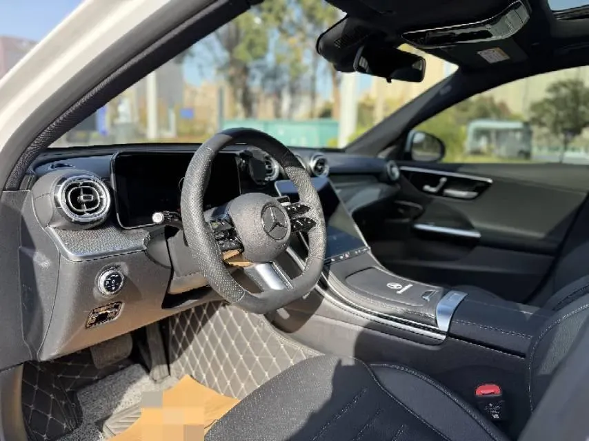 2024 Mercedes-Benz C Class 1.5T 204HP L4 9AT,autocango,china used car exporter,china ev exporter,chinese used car exporter,chinese used ev exporter