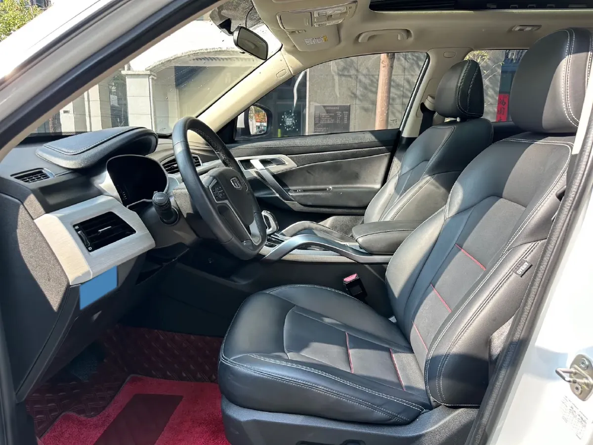 2020 Roewe i6 1.5T 169HP L4 7DCT,autocango,china used car exporter,china ev exporter,chinese used car exporter,chinese used ev exporter