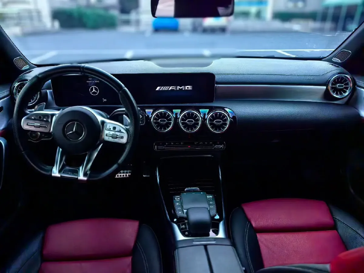 2020 Mercedes-Benz A AMG 2.0T 306HP L4 7DCT,autocango,china used car exporter,china ev exporter,chinese used car exporter,chinese used ev exporter