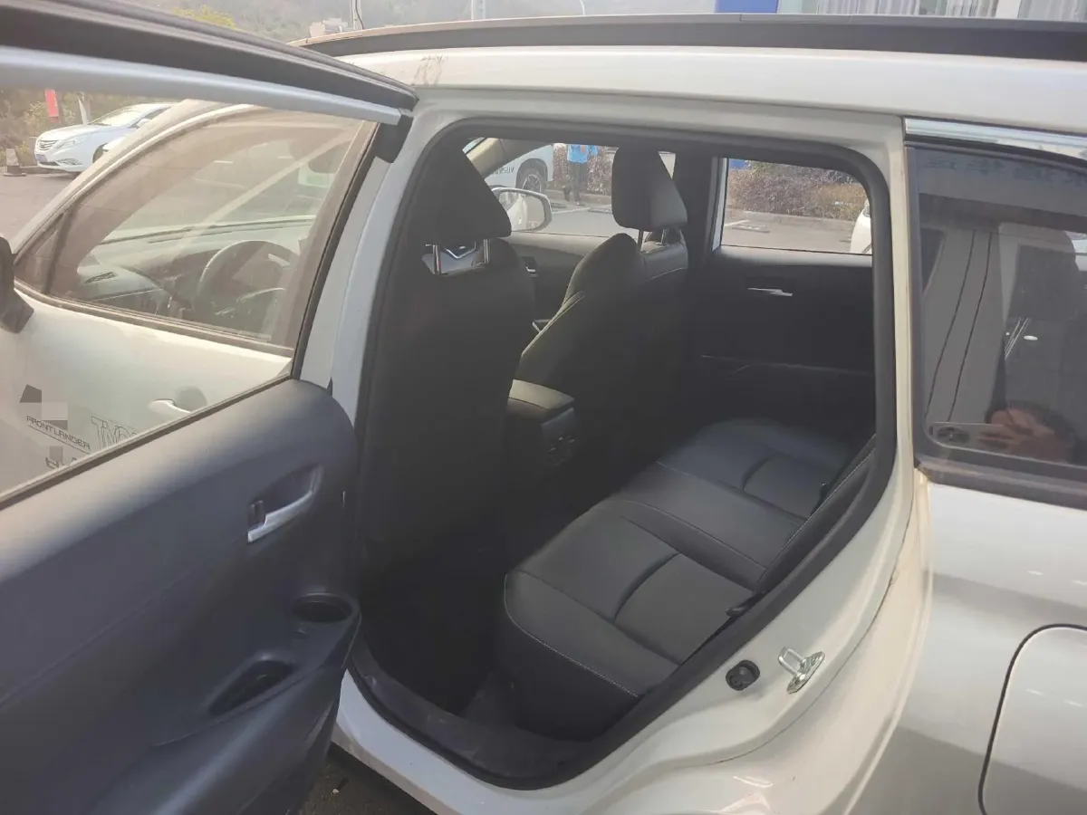 2023 Toyota Frontlander 2.0L 152HP L4 E-CVT Hybrid,autocango,china used car exporter,china ev exporter,chinese used car exporter,chinese used ev exporter