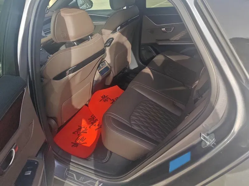 2022 Volkswagen Tiguan L 2.0T 186HP L4 7DCT,autocango,china used car exporter,china ev exporter,chinese used car exporter,chinese used ev exporter