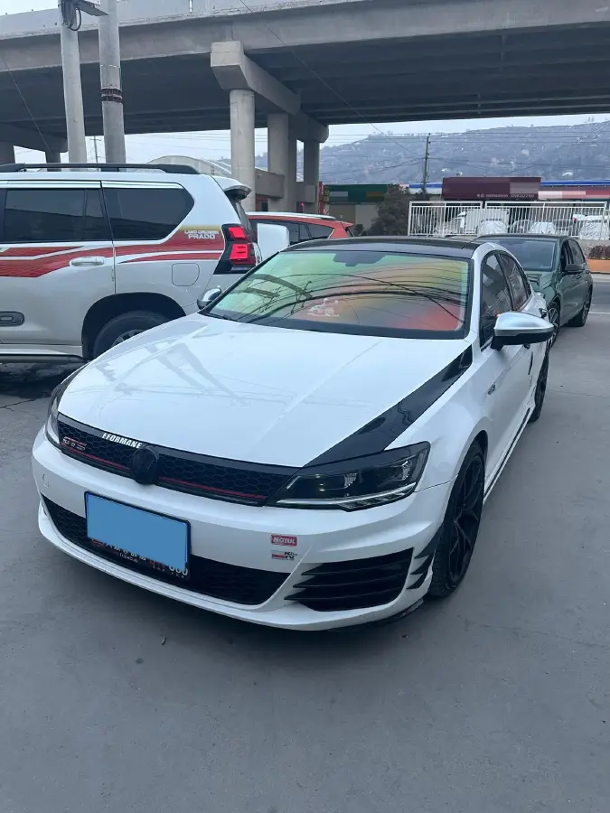 2019 Volkswagen Passat 1.4T 150HP L4 7DCT