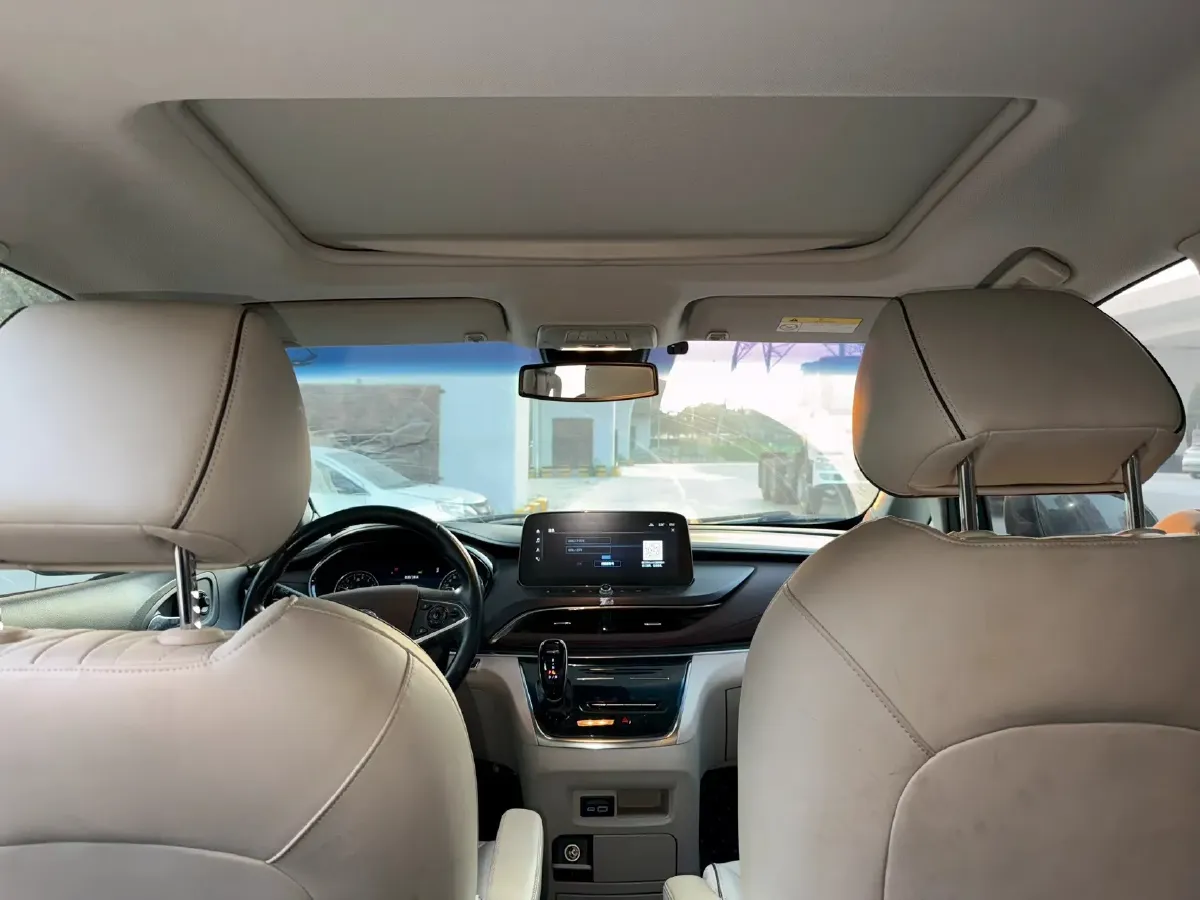 2022 Buick GL8 2.0T 237HP L4 9AT,autocango,china used car exporter,china ev exporter,chinese used car exporter,chinese used ev exporter