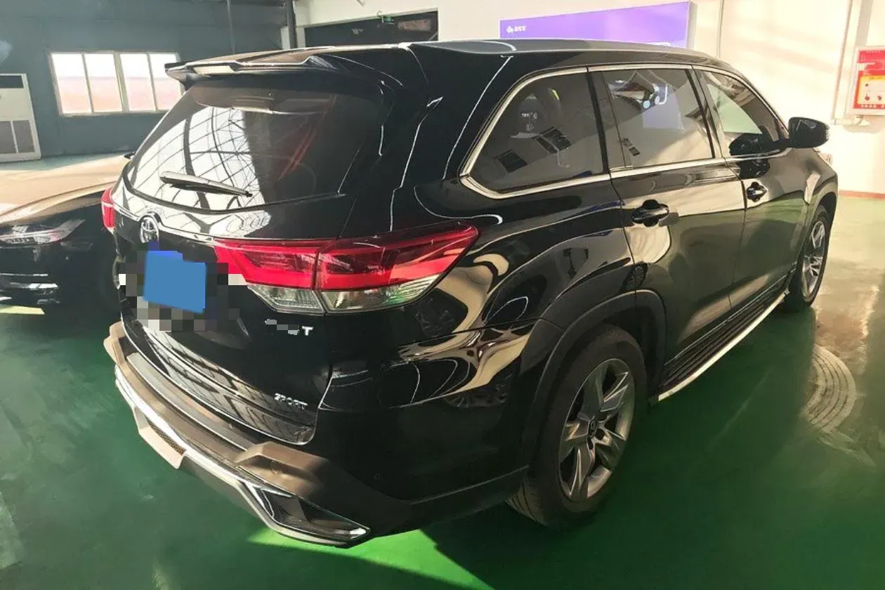 2021 Toyota Highlander 2.0T 220HP L4 6AT,autocango,china used car exporter,china ev exporter,chinese used car exporter,chinese used ev exporter