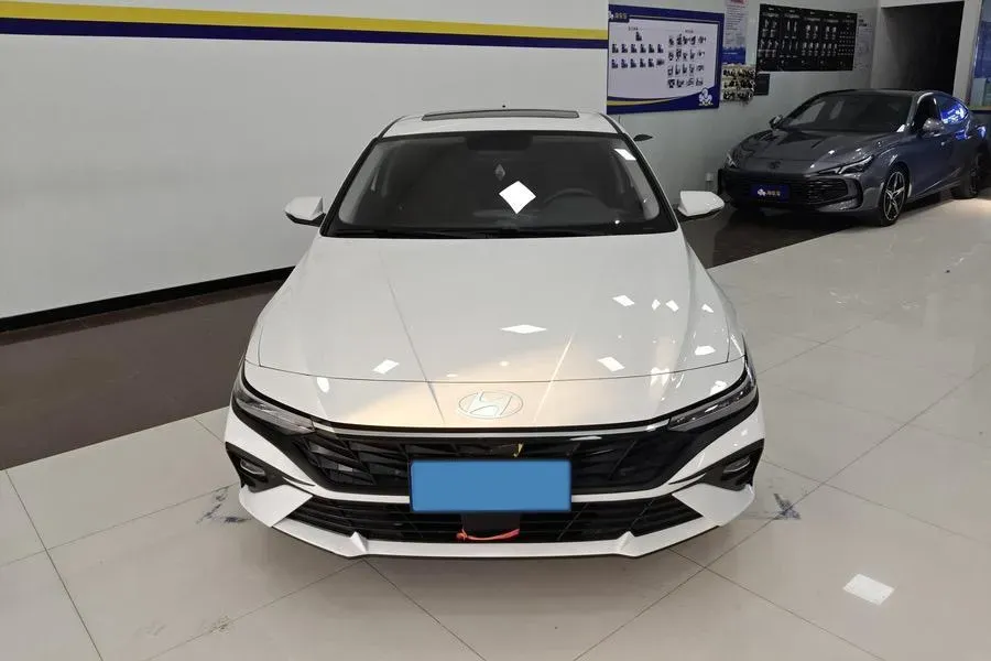 2023 Hyundai Elantra 1.5L 115HP L4 CVT,autocango,china used car exporter,china ev exporter,chinese used car exporter,chinese used ev exporter