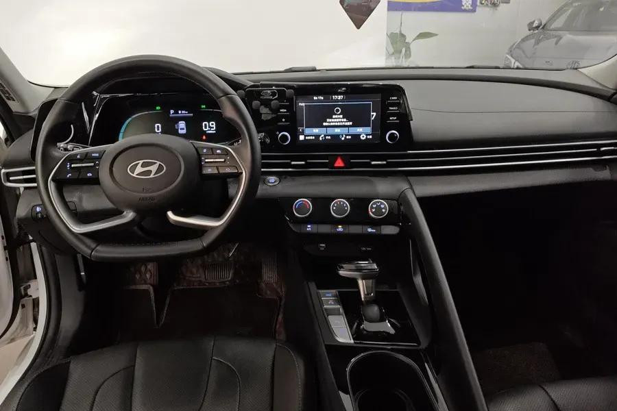 2023 Hyundai Elantra 1.5L 115HP L4 CVT,autocango,china used car exporter,china ev exporter,chinese used car exporter,chinese used ev exporter