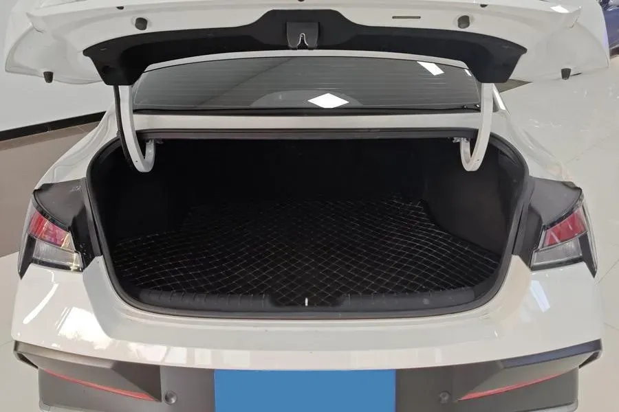 2023 Hyundai Elantra 1.5L 115HP L4 CVT,autocango,china used car exporter,china ev exporter,chinese used car exporter,chinese used ev exporter