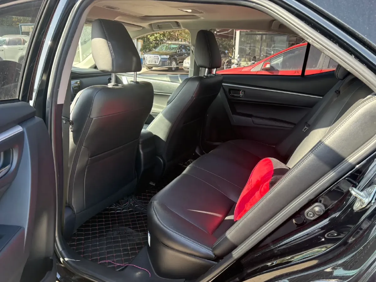 2019 Toyota Camry 2.5L 209HP L4 8AT,autocango,china used car exporter,china ev exporter,chinese used car exporter,chinese used ev exporter