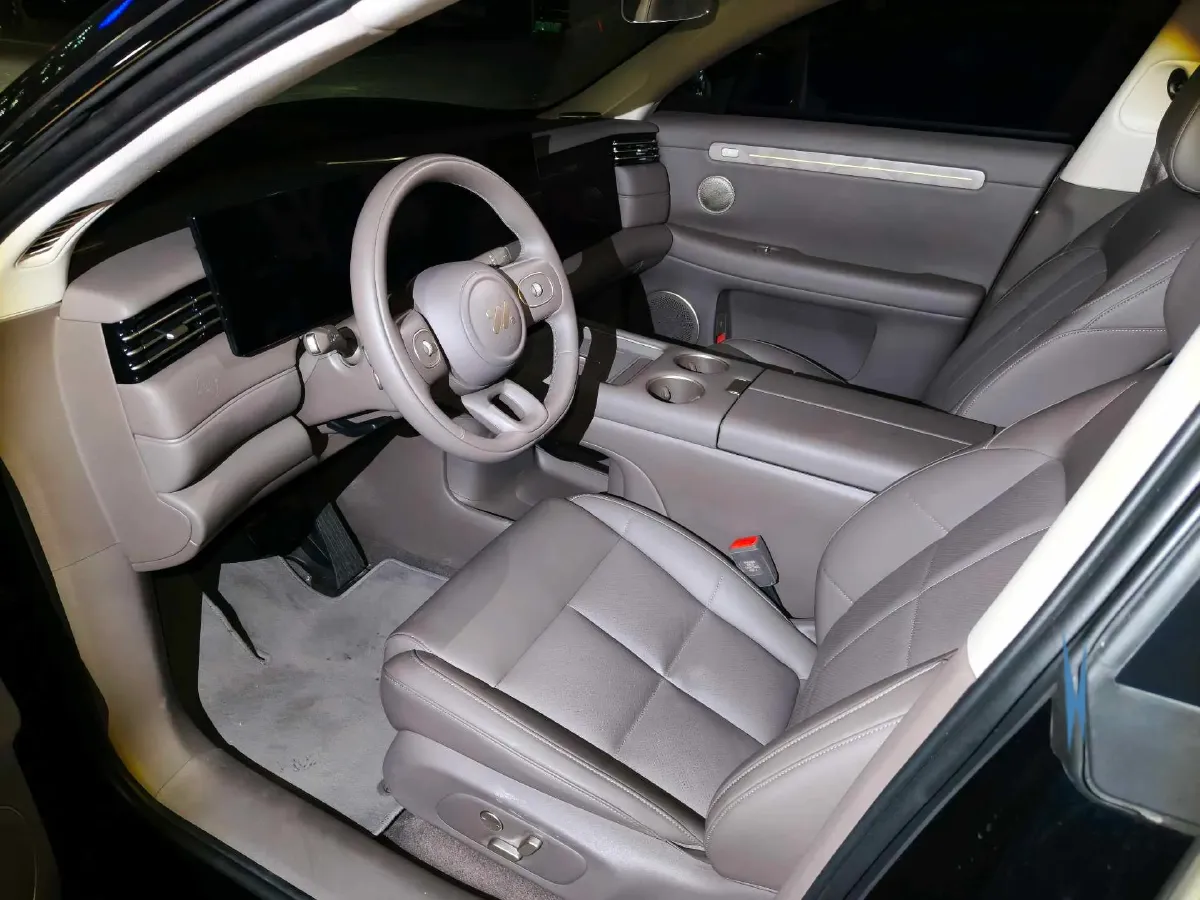 2026 IM LS6 REEV 155HP REEV,autocango,china used car exporter,china ev exporter,chinese used car exporter,chinese used ev exporter