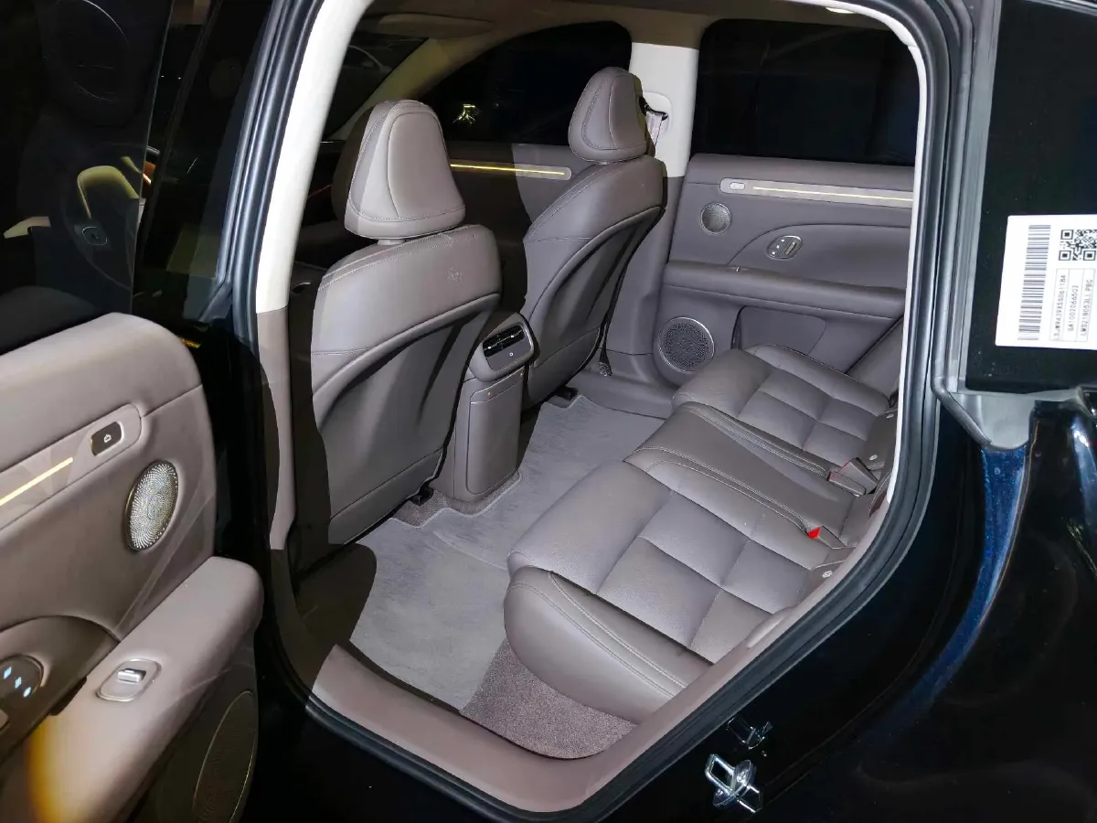 2026 IM LS6 REEV 155HP REEV,autocango,china used car exporter,china ev exporter,chinese used car exporter,chinese used ev exporter