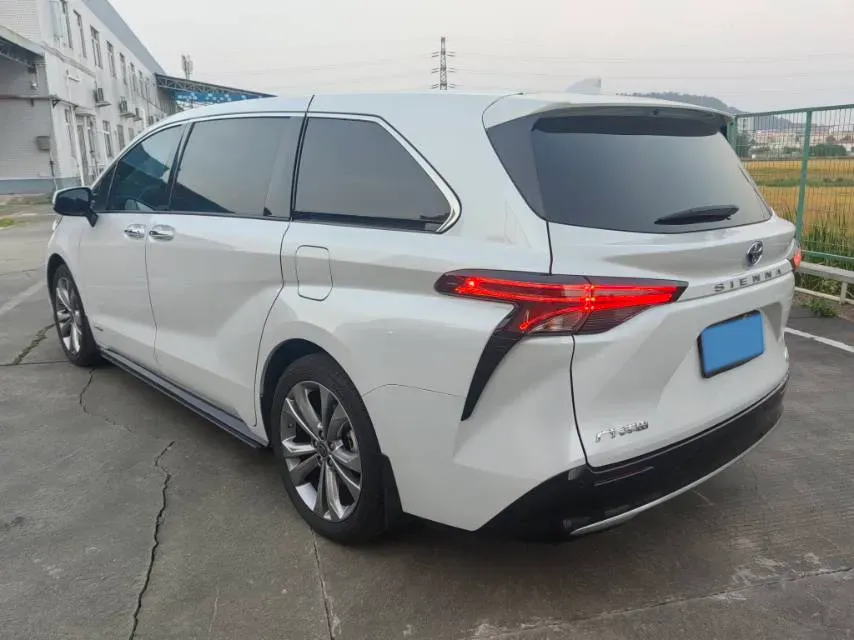 2023 Toyota Sienna 2.5L 189HP L4 E-CVT Hybrid,autocango,china used car exporter,china ev exporter,chinese used car exporter,chinese used ev exporter