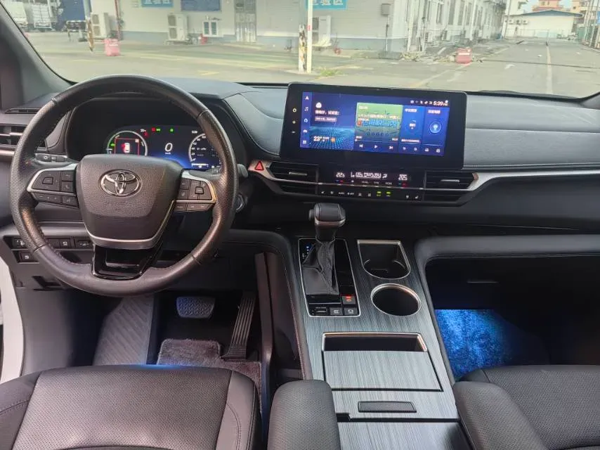 2023 Toyota Sienna 2.5L 189HP L4 E-CVT Hybrid,autocango,china used car exporter,china ev exporter,chinese used car exporter,chinese used ev exporter