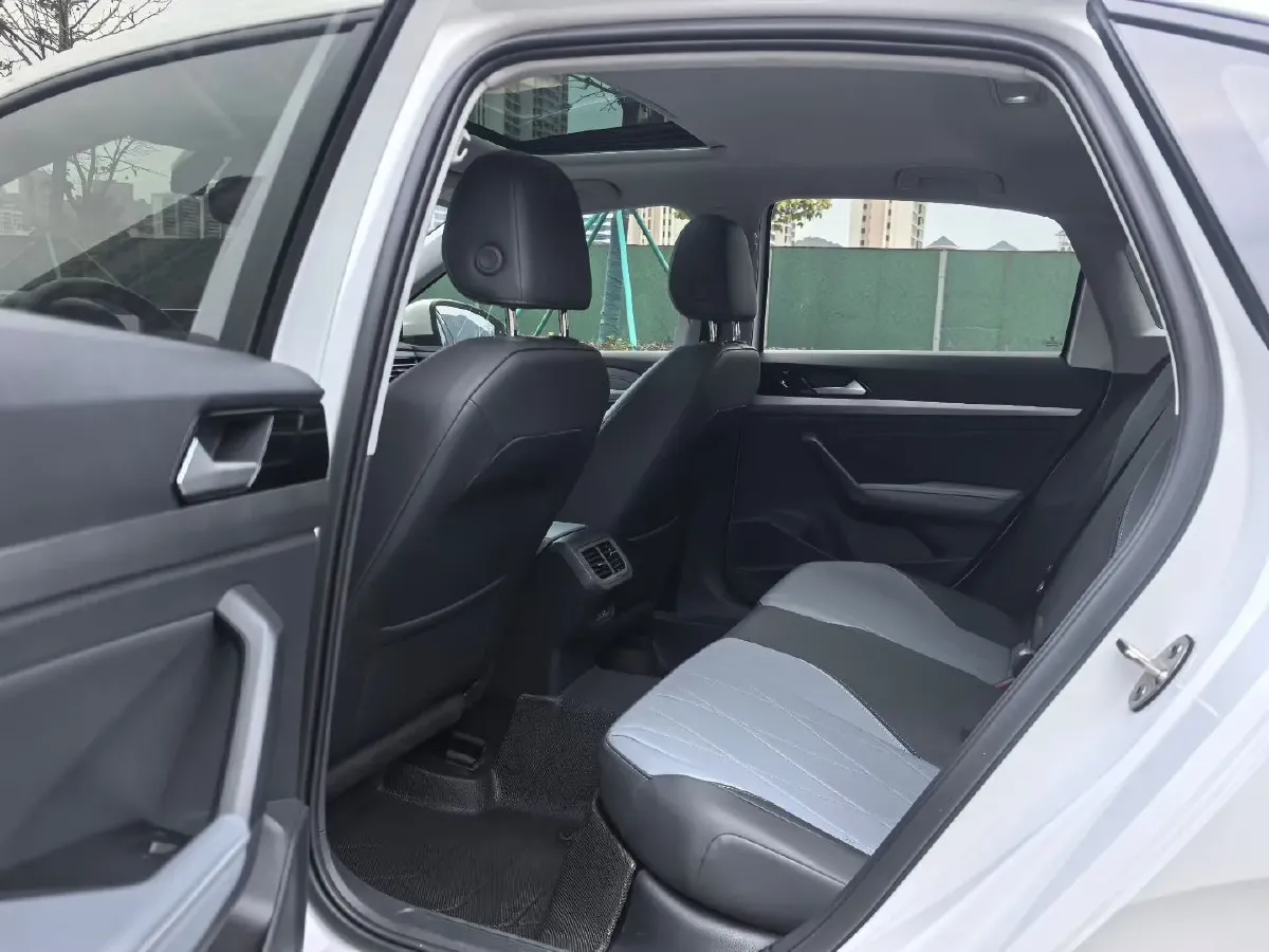 2024 Volkswagen Lavida 1.5L 110HP L4 6AT,autocango,china used car exporter,china ev exporter,chinese used car exporter,chinese used ev exporter