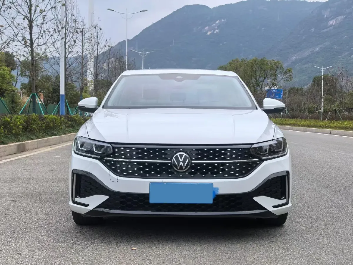 2024 Volkswagen Lavida 1.5L 110HP L4 6AT,autocango,china used car exporter,china ev exporter,chinese used car exporter,chinese used ev exporter