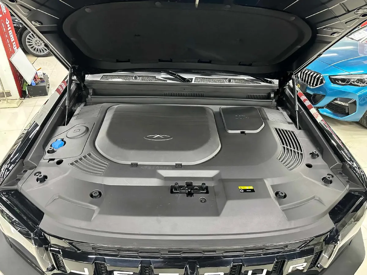 2023 Jetour Traveller 2.0T 254HP L4 7DCT,autocango,china used car exporter,china ev exporter,chinese used car exporter,chinese used ev exporter