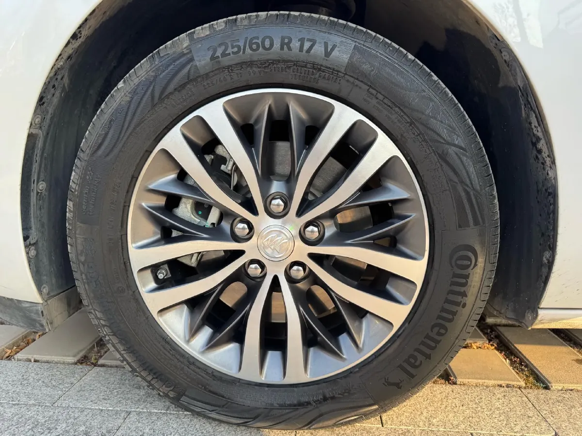 2022 Buick GL8 2.0T 237HP L4 9AT,autocango,china used car exporter,china ev exporter,chinese used car exporter,chinese used ev exporter