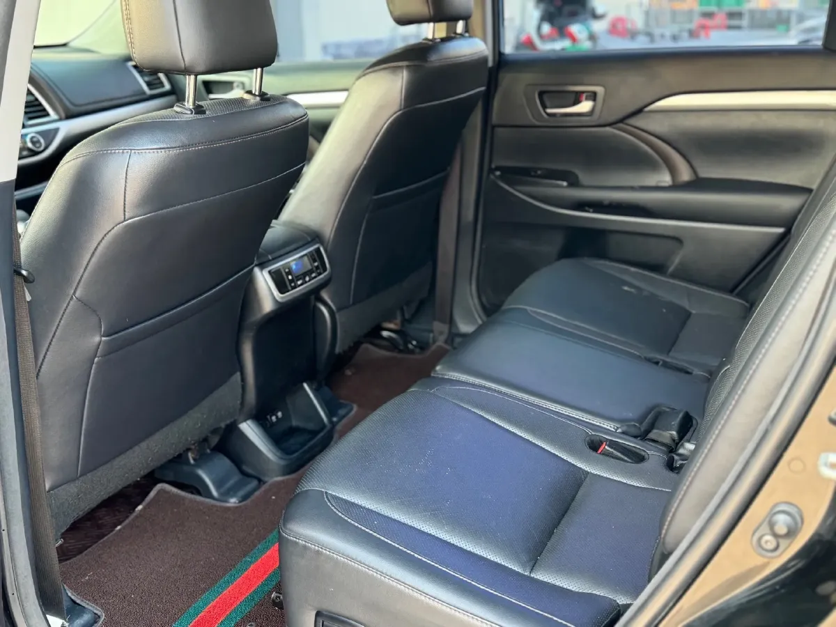 2018 Toyota Highlander 2.0T 220HP L4 6AT,autocango,china used car exporter,china ev exporter,chinese used car exporter,chinese used ev exporter