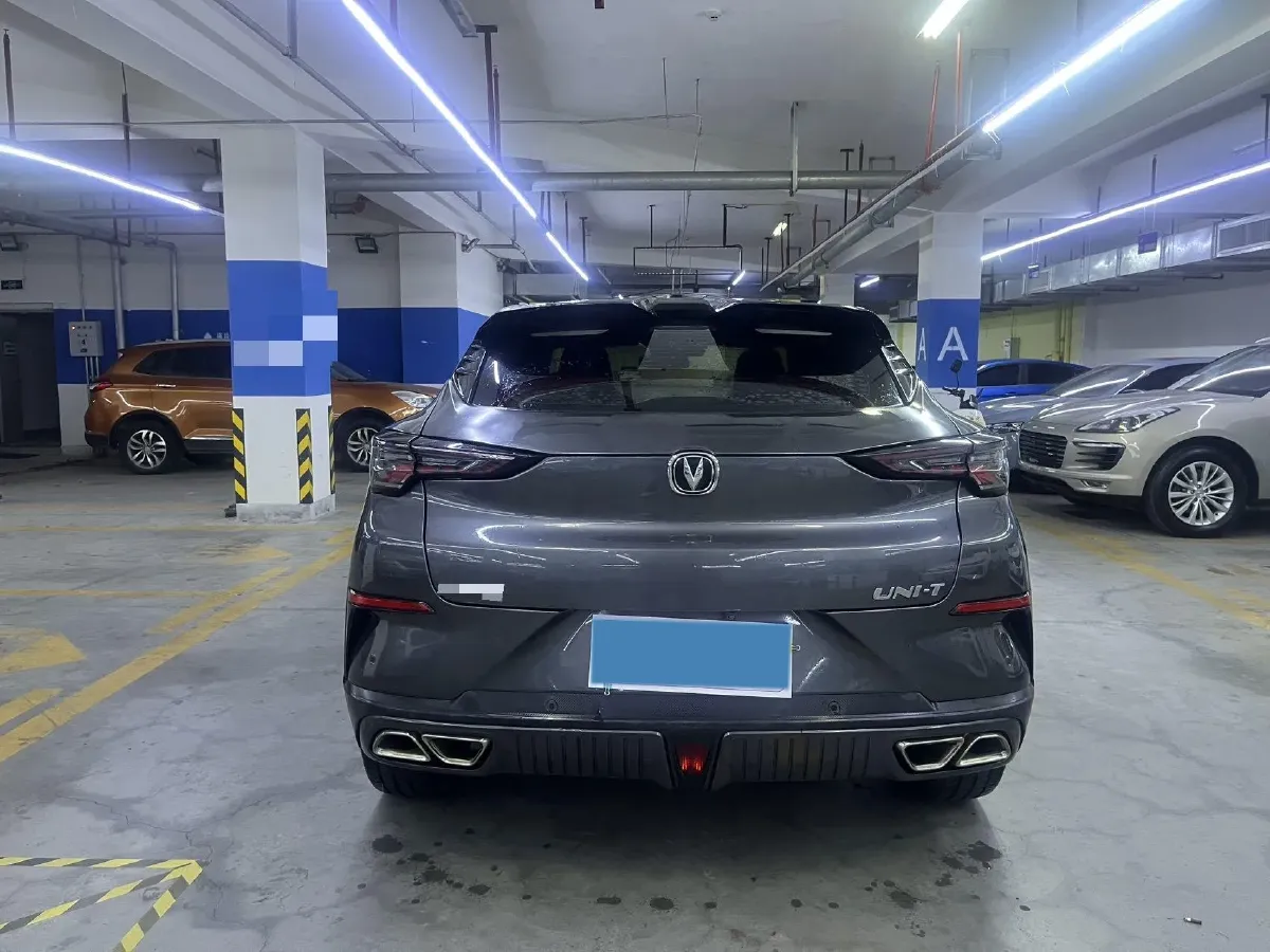 2022 ChangAn UNI-T 1.5T 188HP L4 7DCT,autocango,china used car exporter,china ev exporter,chinese used car exporter,chinese used ev exporter