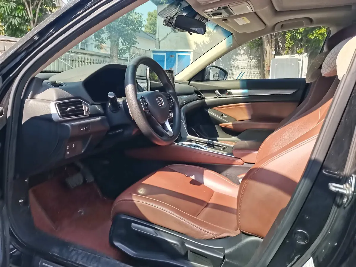 2019 Honda Inspire 2.0L 146HP L4 E-CVT Hybrid,autocango,china used car exporter,china ev exporter,chinese used car exporter,chinese used ev exporter