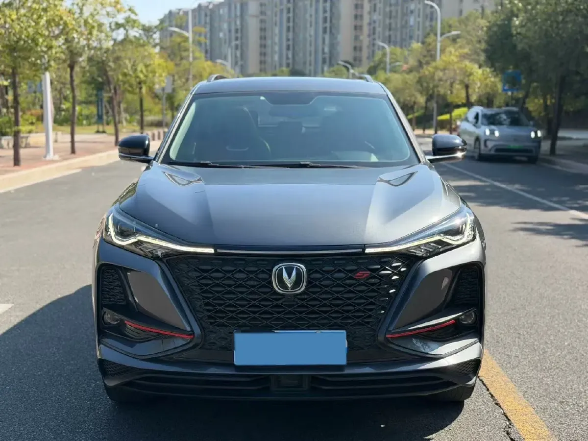 2020 ChangAn CS75 Plus 2.0T 233HP L4 8AT,autocango,china used car exporter,china ev exporter,chinese used car exporter,chinese used ev exporter