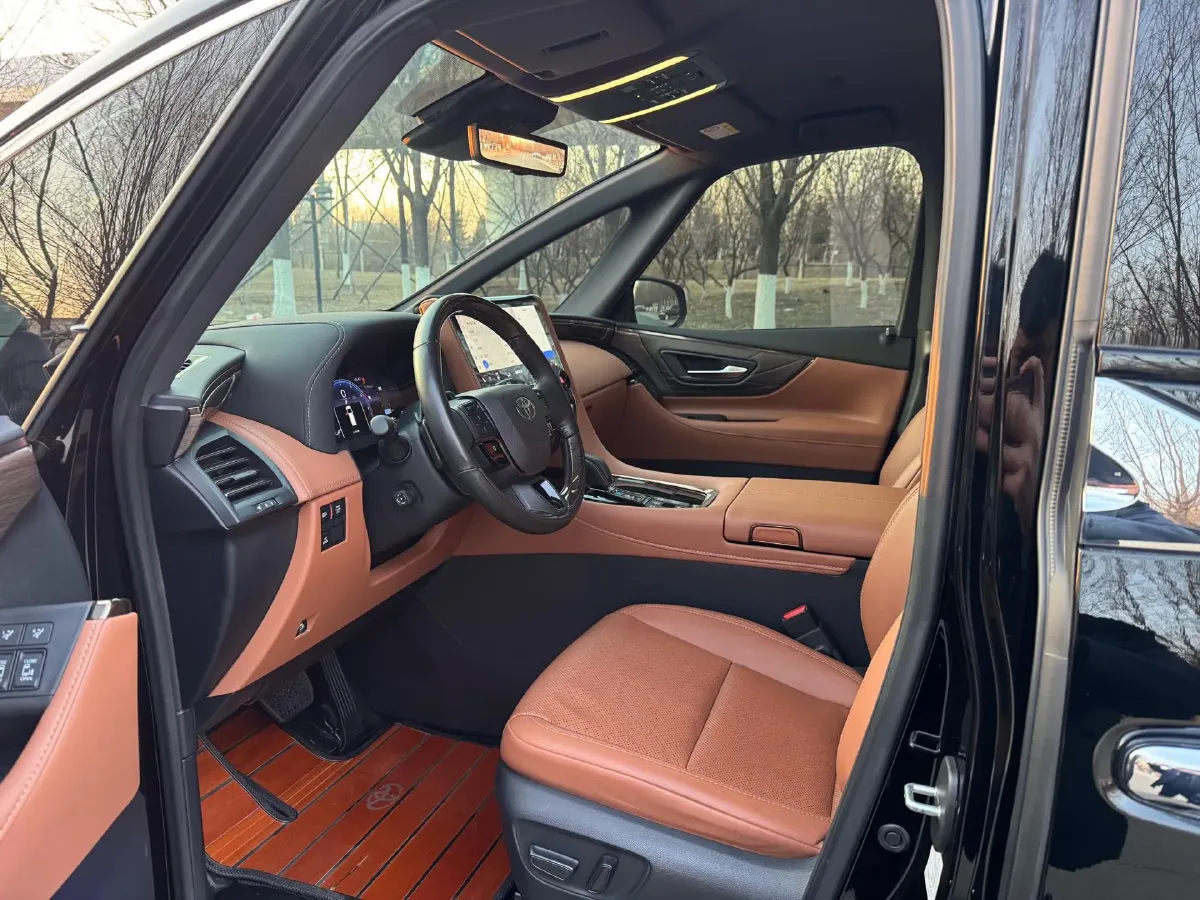 2024 Toyota Alphard 2.5L 190HP L4 E-CVT Hybrid,autocango,china used car exporter,china ev exporter,chinese used car exporter,chinese used ev exporter