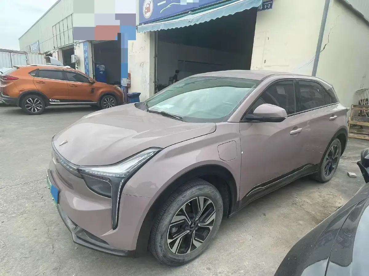 2022 Venucia Grand V 1.5T 190HP L4 7DCT