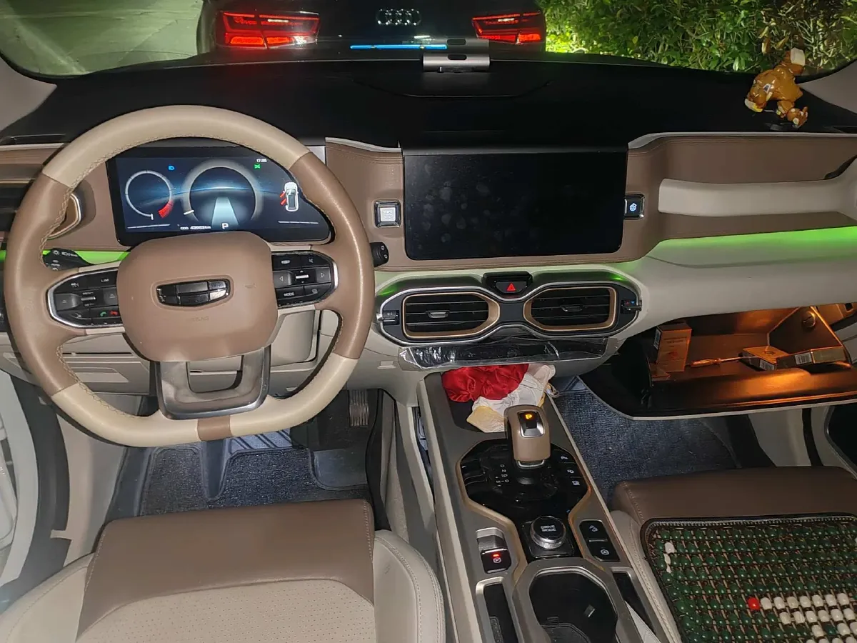 2020 Geely ICON 1.5T 177HP L3 7DCT,autocango,china used car exporter,china ev exporter,chinese used car exporter,chinese used ev exporter