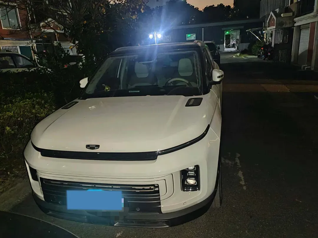 2020 Geely ICON 1.5T 177HP L3 7DCT,autocango,china used car exporter,china ev exporter,chinese used car exporter,chinese used ev exporter