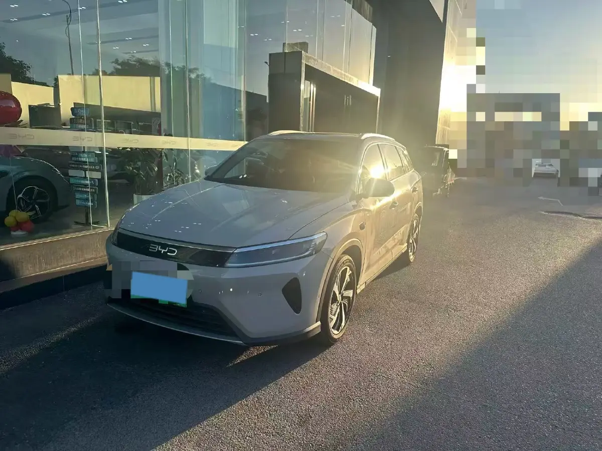 2025 BYD Sea Lion 05 DM-i 1.5L 101HP L4 E-CVT PHEV 18.3KWH