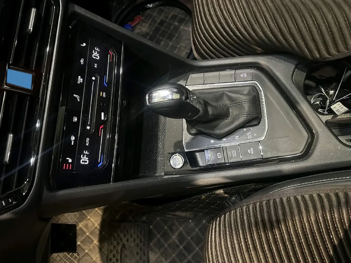 2021 Volkswagen Tharu 1.4T 150HP L4 7DCT,autocango,china used car exporter,china ev exporter,chinese used car exporter,chinese used ev exporter