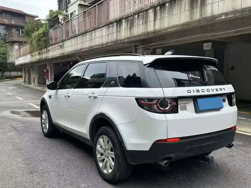 2019 Land Rover Discovery Sport 2.0T 241HP L4 9AT,autocango,china used car exporter,china ev exporter,chinese used car exporter,chinese used ev exporter