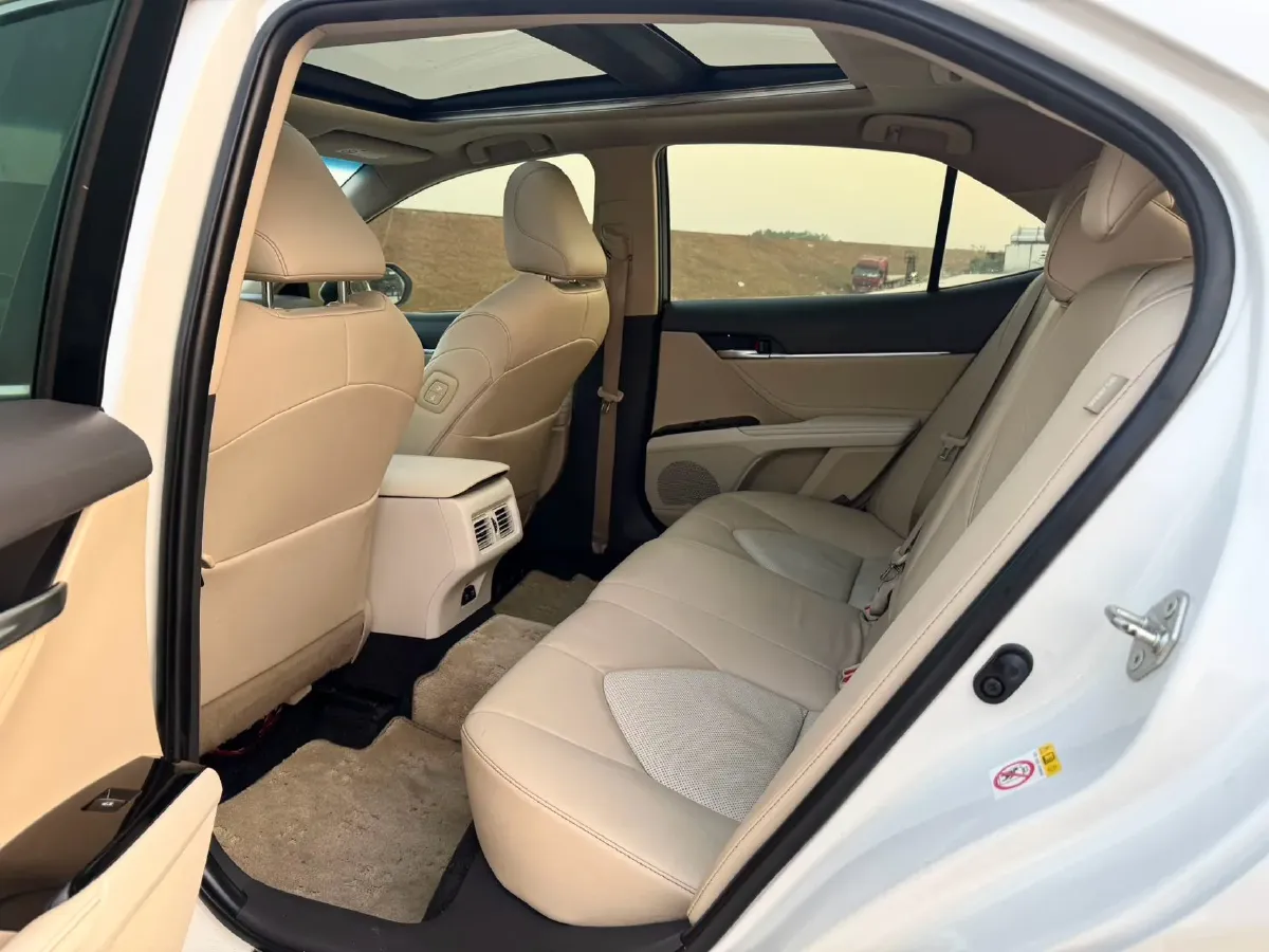 2018 Toyota Camry 2.5L 209HP L4 8AT,autocango,china used car exporter,china ev exporter,chinese used car exporter,chinese used ev exporter