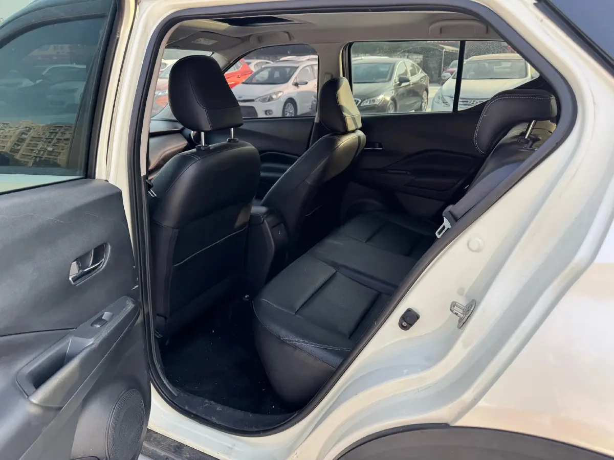 2022 Nissan Kicks 1.5L 122HP L4 CVT,autocango,china used car exporter,china ev exporter,chinese used car exporter,chinese used ev exporter