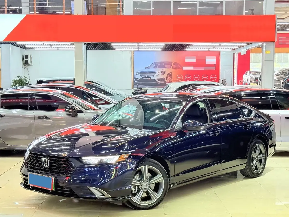 2023 Honda Accord 2.0L 148HP L4 E-CVT PHEV 17.7KWH