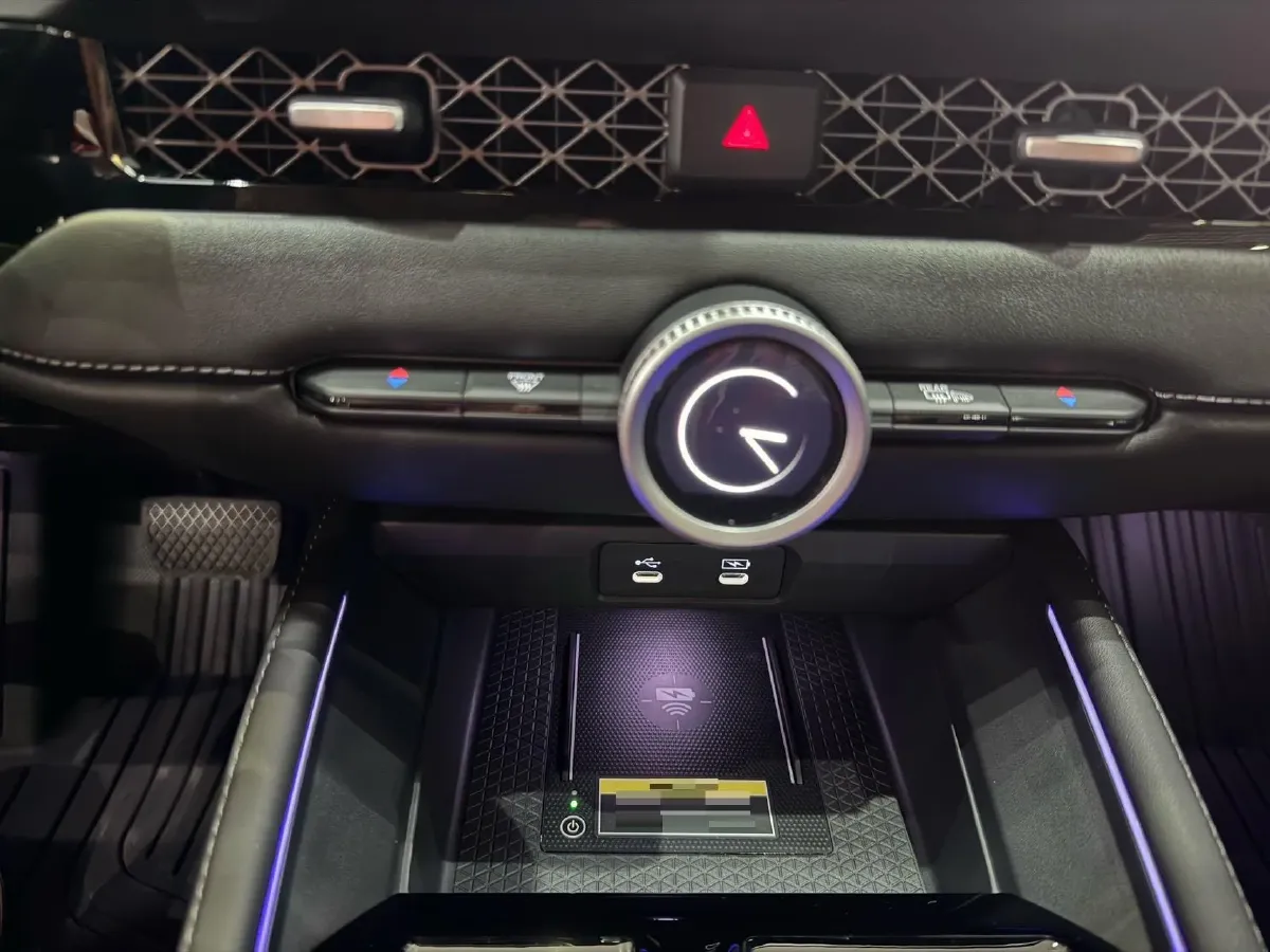 2023 Honda Accord 2.0L 148HP L4 E-CVT PHEV 17.7KWH,autocango,china used car exporter,china ev exporter,chinese used car exporter,chinese used ev exporter