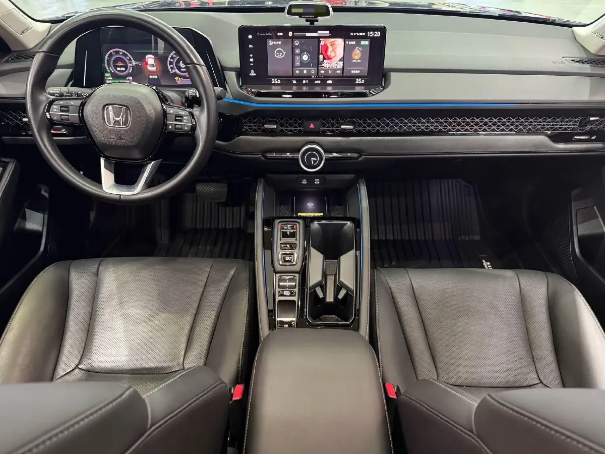 2023 Honda Accord 2.0L 148HP L4 E-CVT PHEV 17.7KWH,autocango,china used car exporter,china ev exporter,chinese used car exporter,chinese used ev exporter