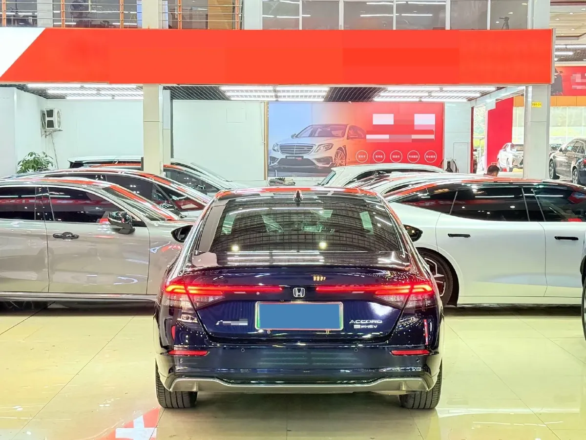 2023 Honda Accord 2.0L 148HP L4 E-CVT PHEV 17.7KWH,autocango,china used car exporter,china ev exporter,chinese used car exporter,chinese used ev exporter