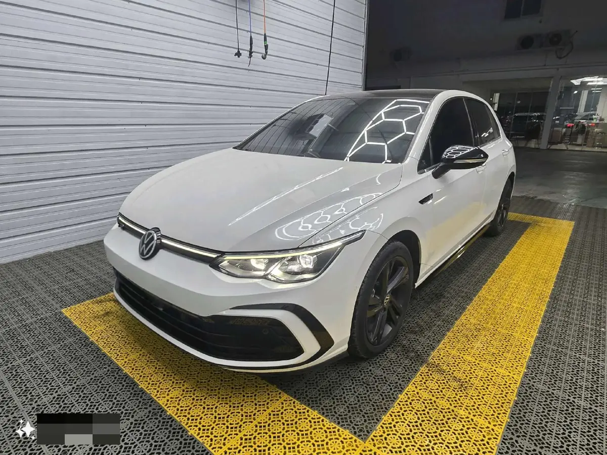 2021 Volkswagen Golf 1.4T 150HP L4 7DCT 2021 Volkswagen Golf 1.4T 150HP L4 7DCT