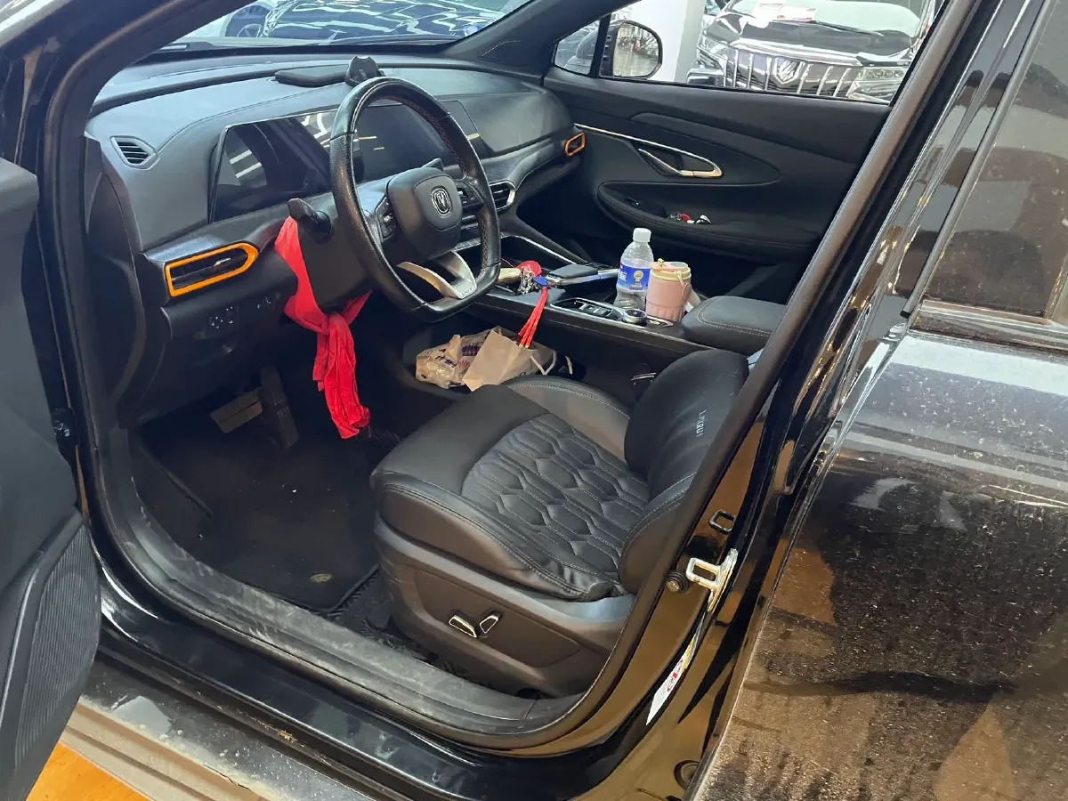 2022 ChangAn UNI-T 1.5T 188HP L4 7DCT,autocango,china used car exporter,china ev exporter,chinese used car exporter,chinese used ev exporter