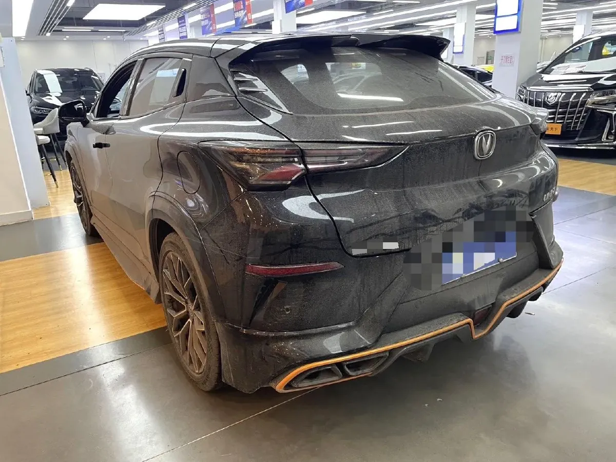 2022 ChangAn UNI-T 1.5T 188HP L4 7DCT,autocango,china used car exporter,china ev exporter,chinese used car exporter,chinese used ev exporter