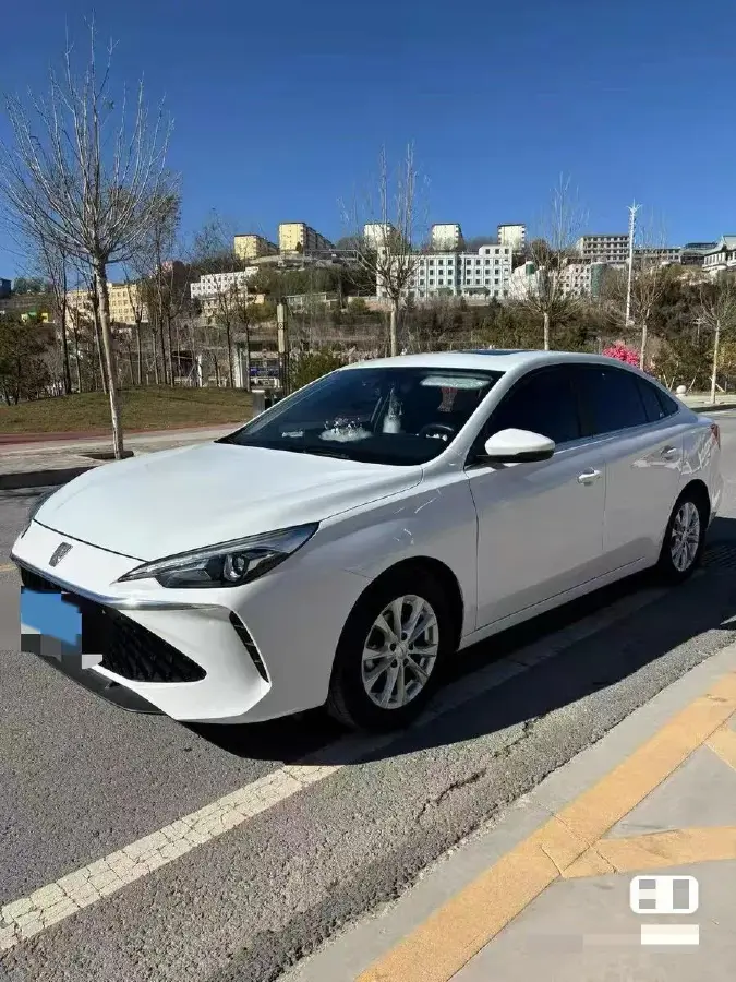 2023 Roewe i5 1.5L 129HP L4 CVT