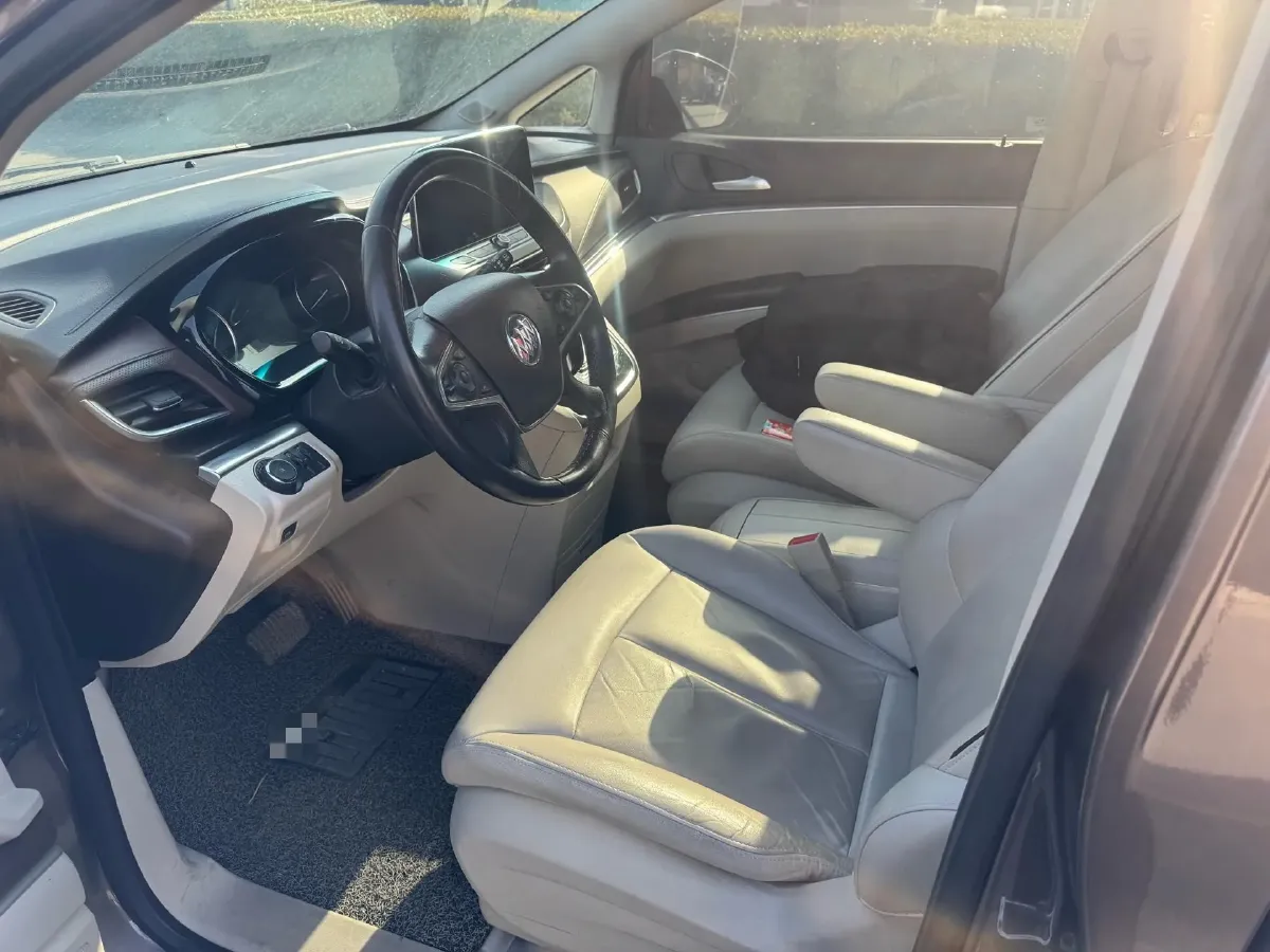 2020 Buick GL8 2.0T 237HP L4 9AT,autocango,china used car exporter,china ev exporter,chinese used car exporter,chinese used ev exporter