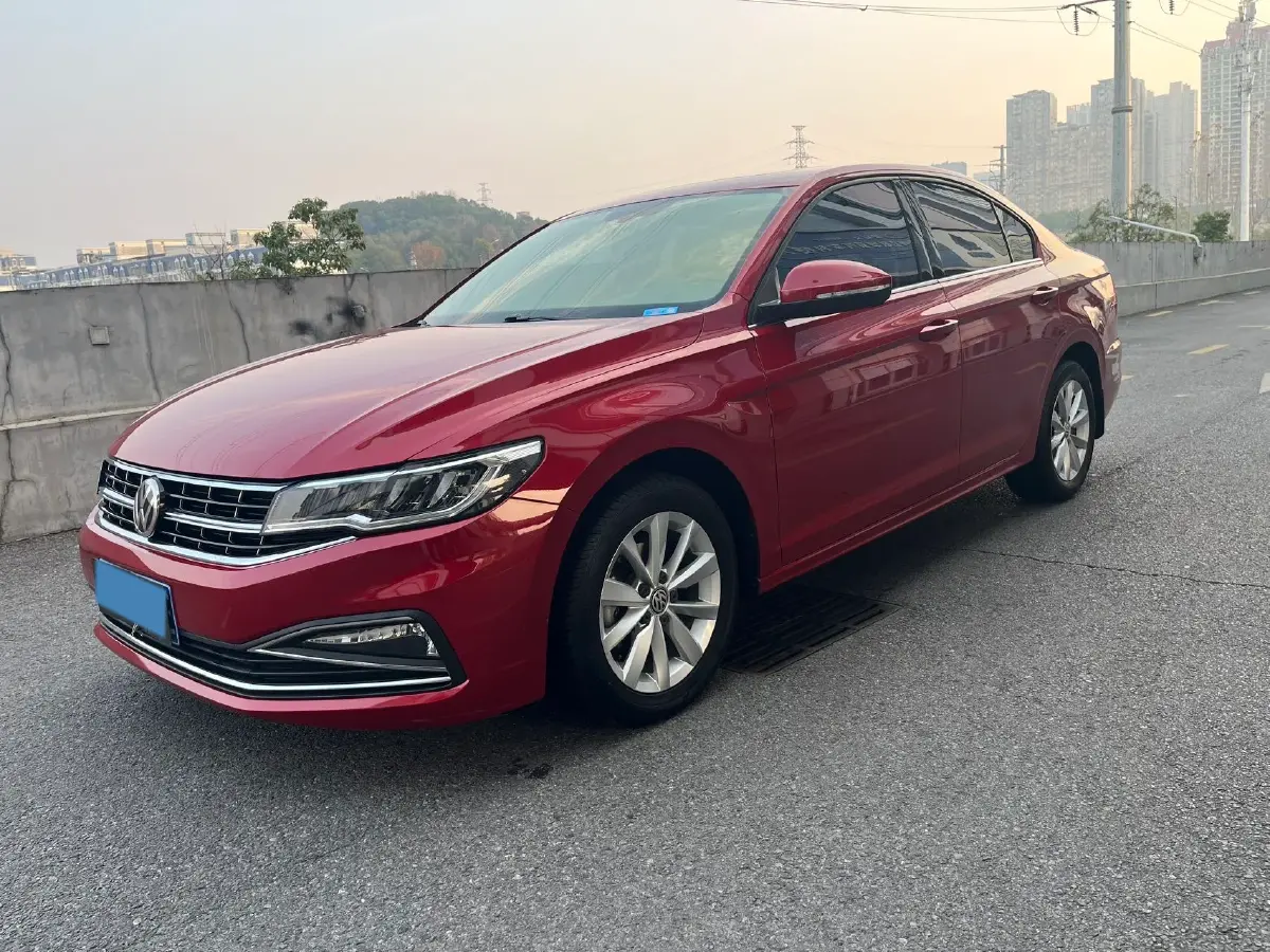 2019 MAXUS T70 2.0T 163HP L4 6AT