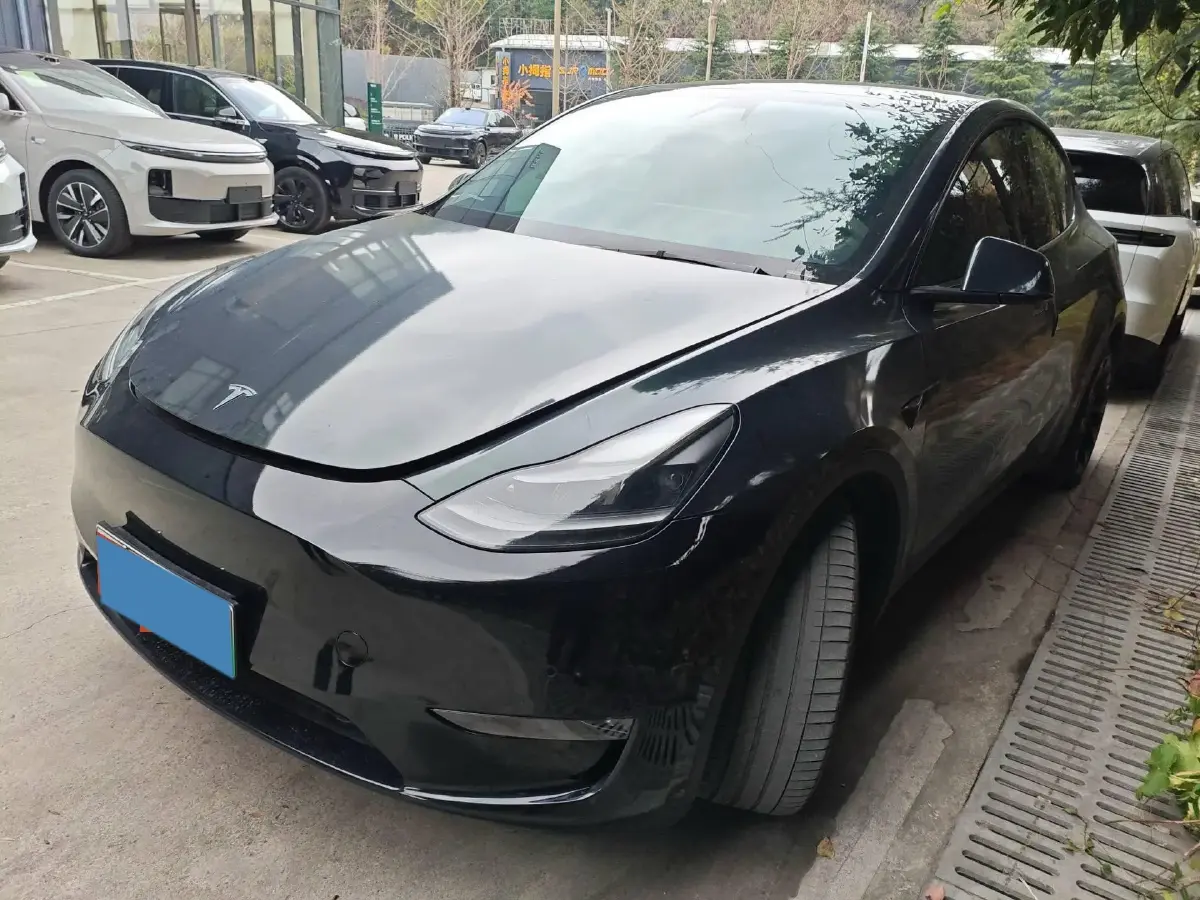 2021 Tesla Model Y BEV 60KWH