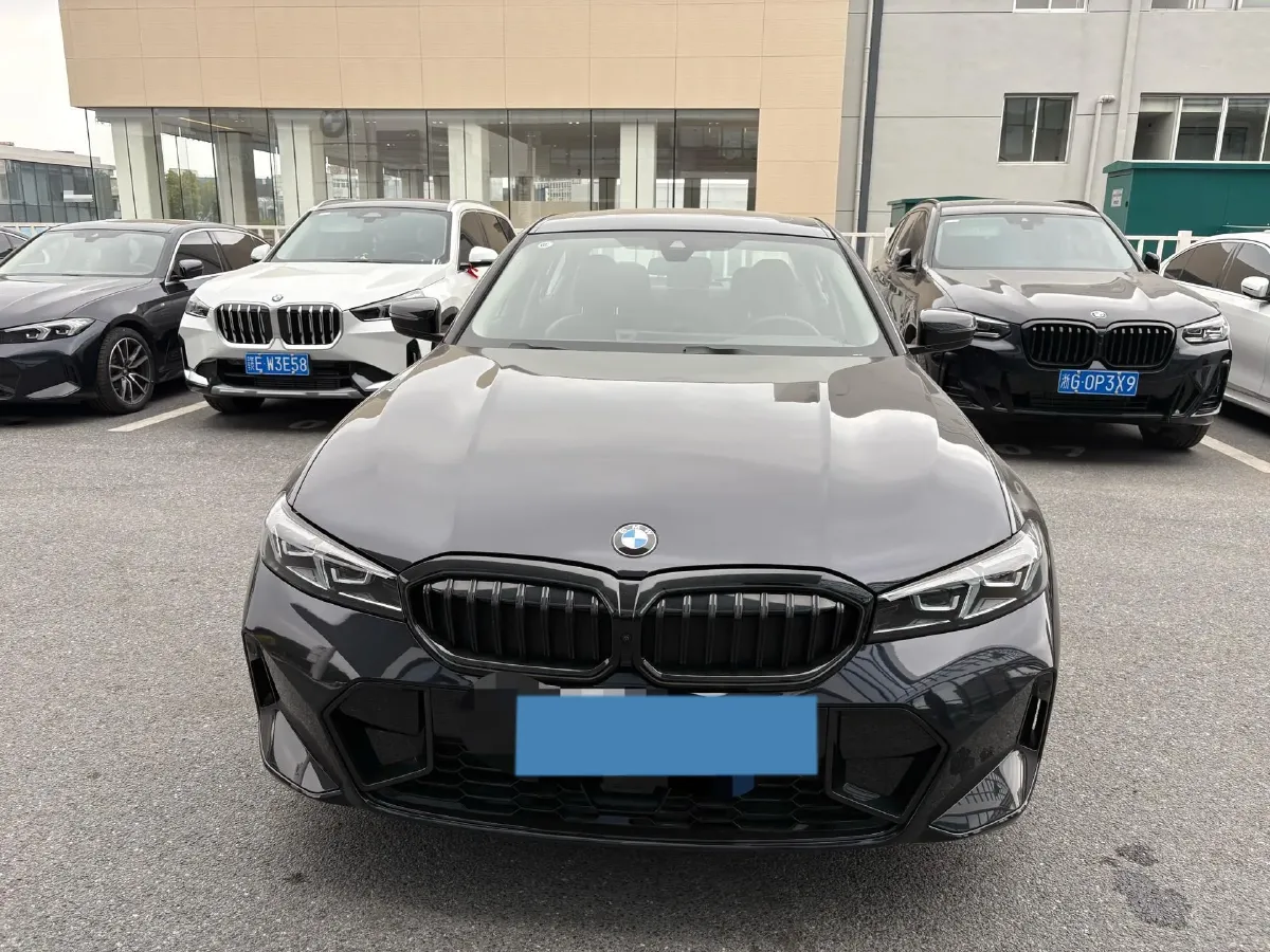 2025 BMW 3 Series 2.0T 245HP L4 8AT,autocango,china used car exporter,china ev exporter,chinese used car exporter,chinese used ev exporter