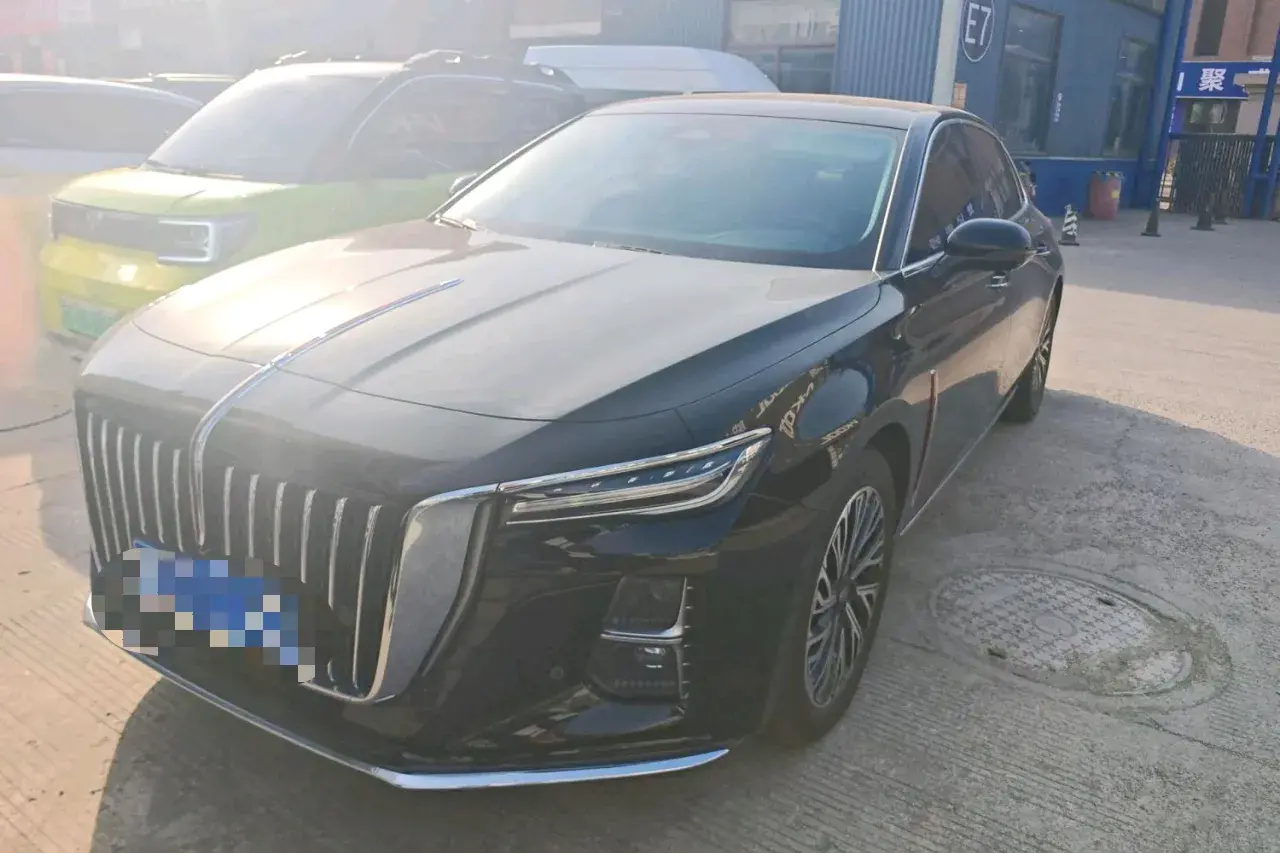2024 HongQi H5 2.0T 224HP L4 8AT