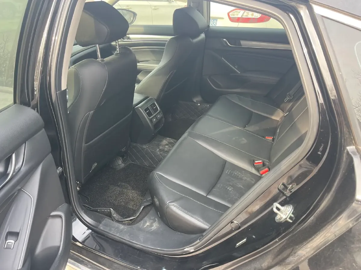 2022 Honda Accord 1.5T 194HP L4 CVT,autocango,china used car exporter,china ev exporter,chinese used car exporter,chinese used ev exporter