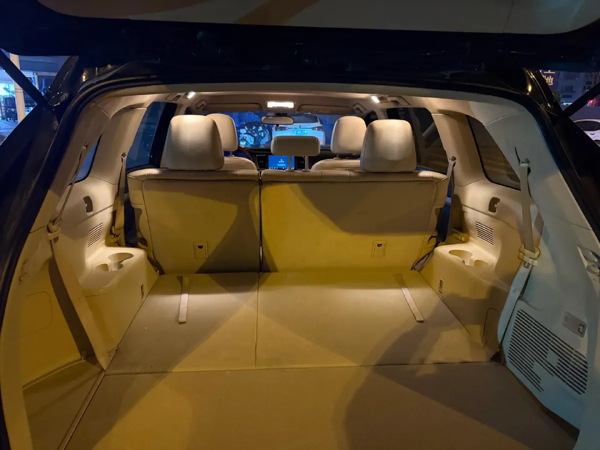 2018 Toyota Highlander 2.0T 220HP L4 6AT,autocango,china used car exporter,china ev exporter,chinese used car exporter,chinese used ev exporter