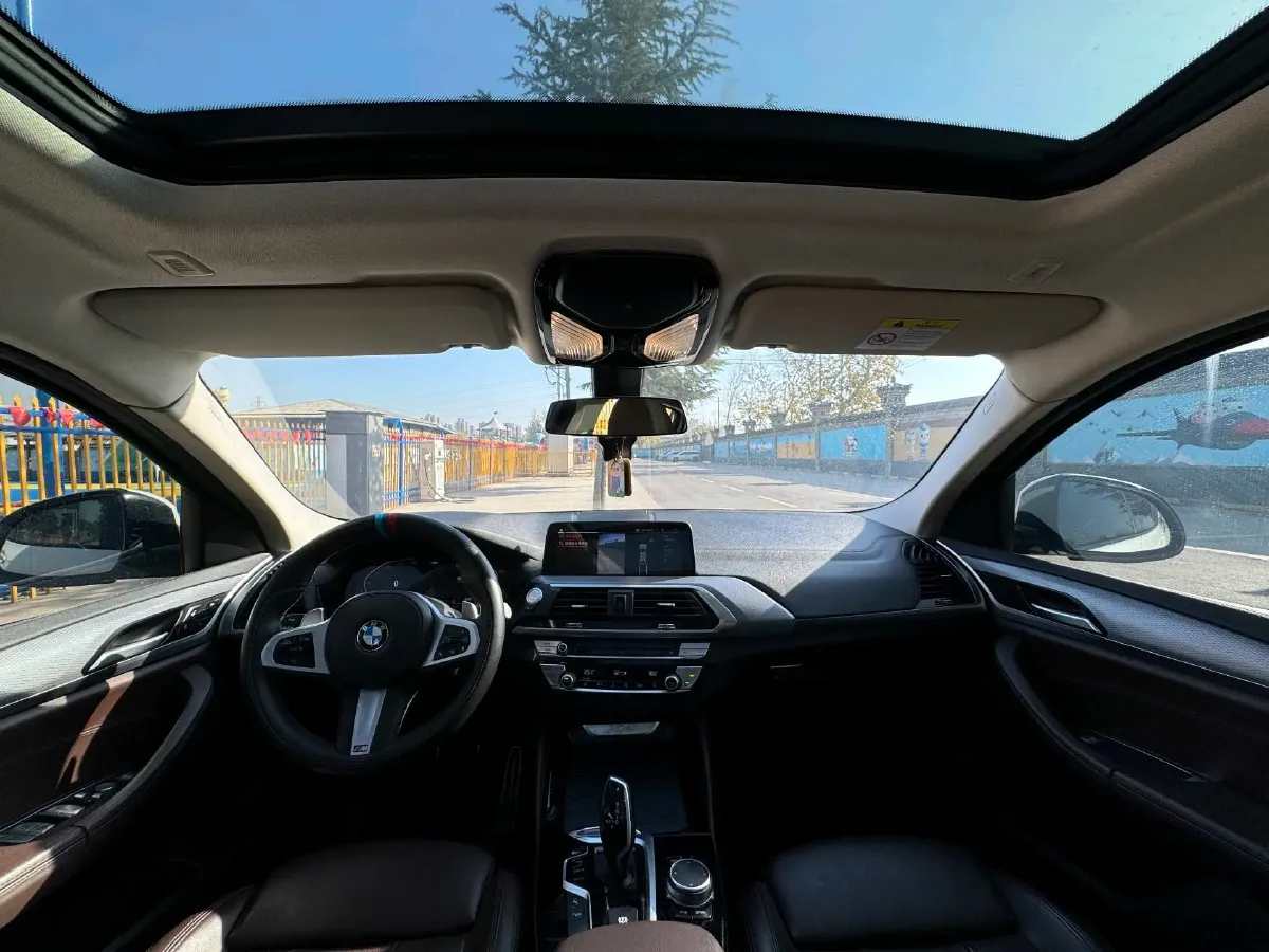 2021 BMW X4 2.0T 184HP L4 8AT,autocango,china used car exporter,china ev exporter,chinese used car exporter,chinese used ev exporter